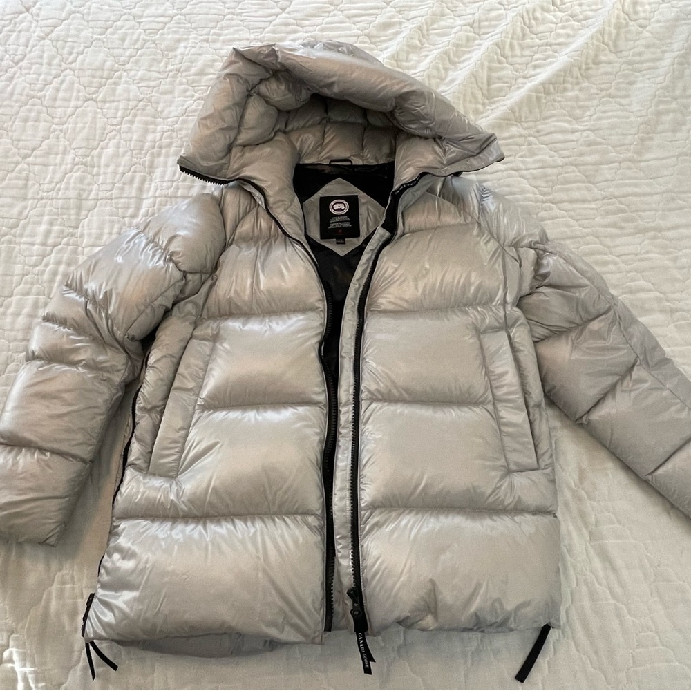 Canada Goose Womens Cypress puffer jacket